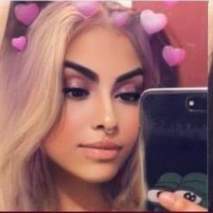 Meet your Posher, Vania